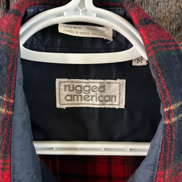 Men's Vintage Wool Red & Navy Plaid Button Down Shirt - Size Medium - Picture 3 of 3